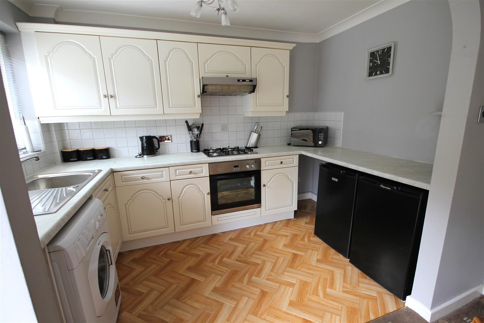 3 Bedroom House To Buy image 8